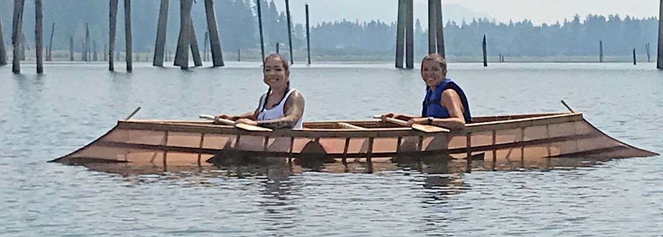 Canoe paddlers